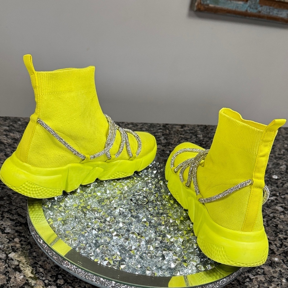 Cape Robbin Neon Yellow Sneakers with Silver Accents 10 - Picture 6 of 13